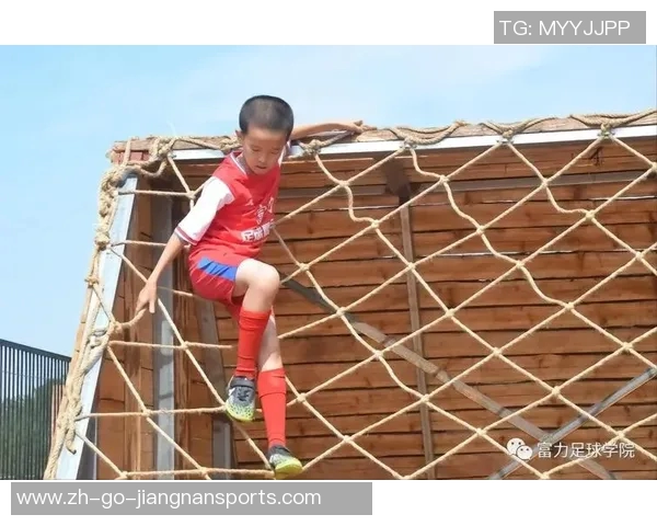 未来足球球星成长之路全面解析与潜力发展方向探讨